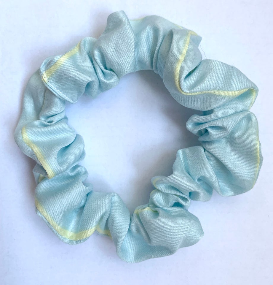 Hårbånd, Scrunchie hårstrikk i