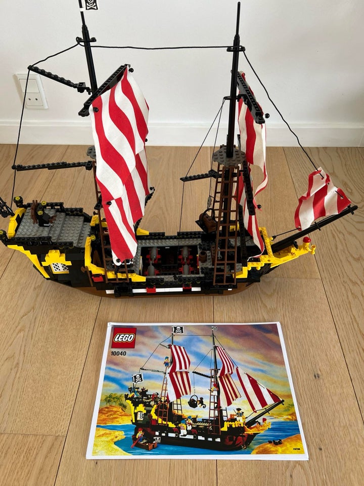 Lego Pirates Lego sæt 10040 Black