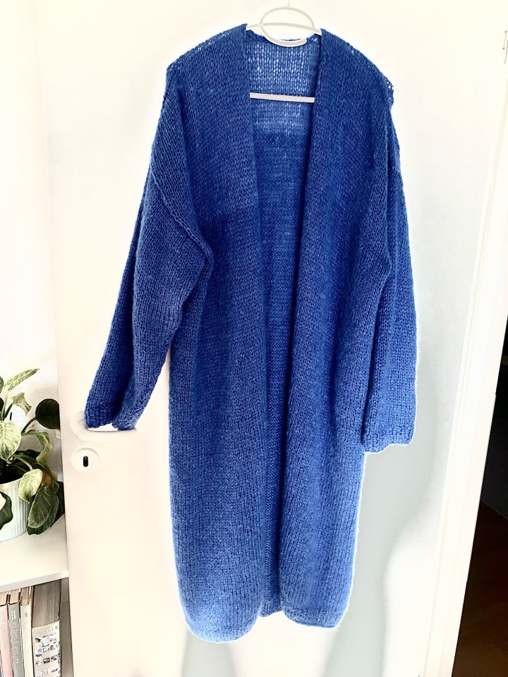 Cardigan, EGET DESIGN, str. One