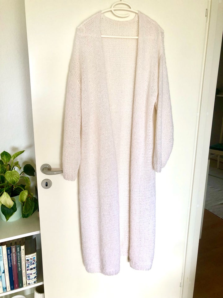 Cardigan, EGET DESIGN, str. One