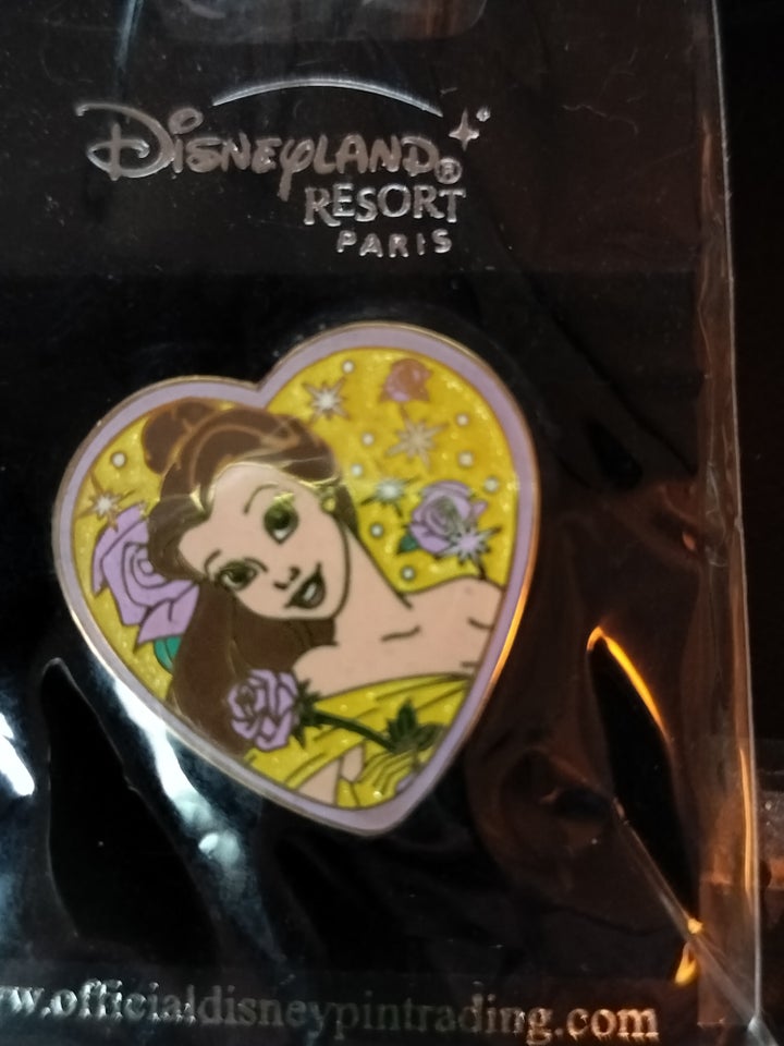 Emblemer Disney pins