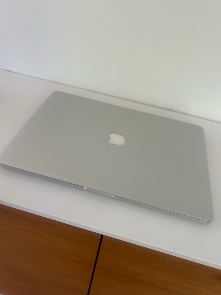 MacBook Pro, MacBook 11,2, 2 GHz