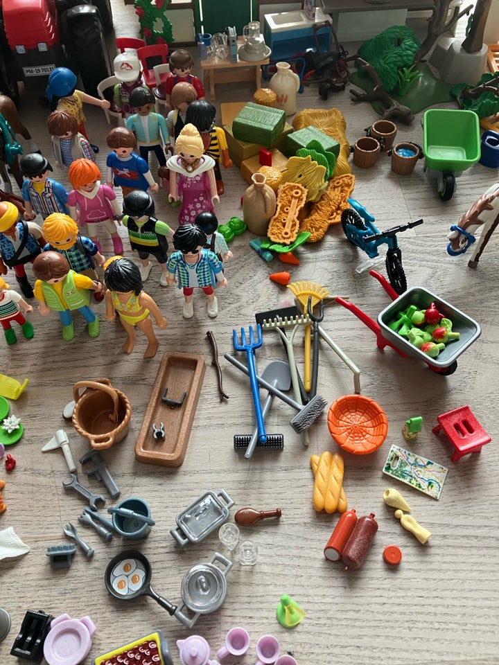 Playmobil, Playmobil