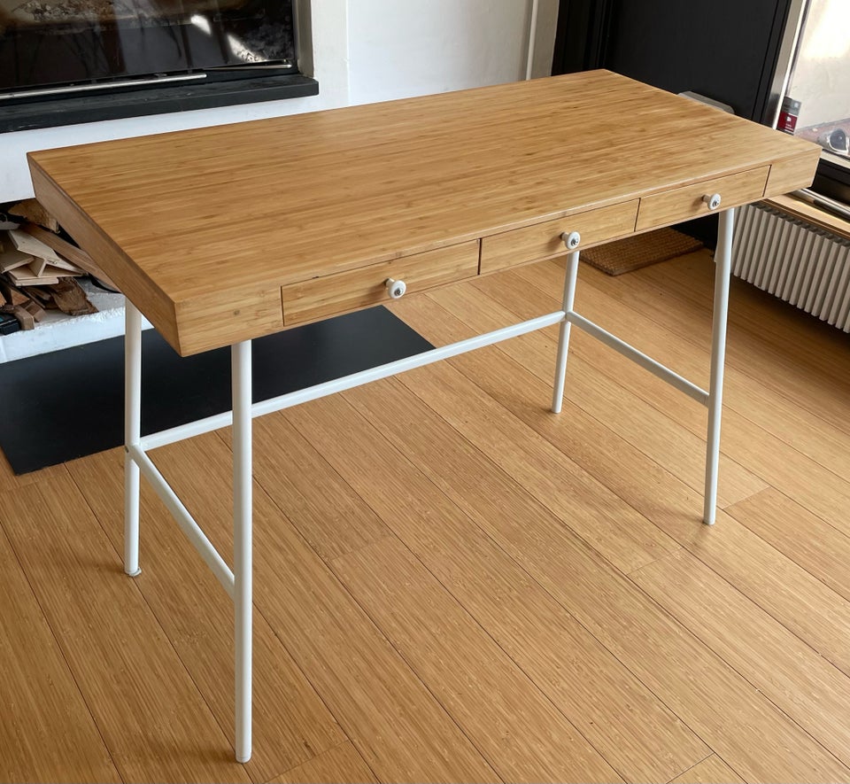 Skrivebord IKEA LILLÅSEN