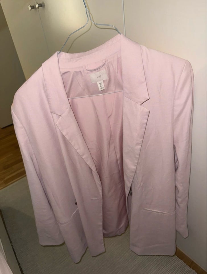 Blazer, str. 38, HM