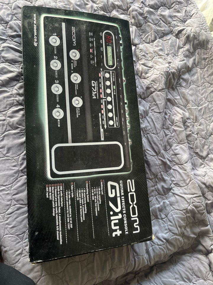 Guitar pedal, Zoom G7.1ut