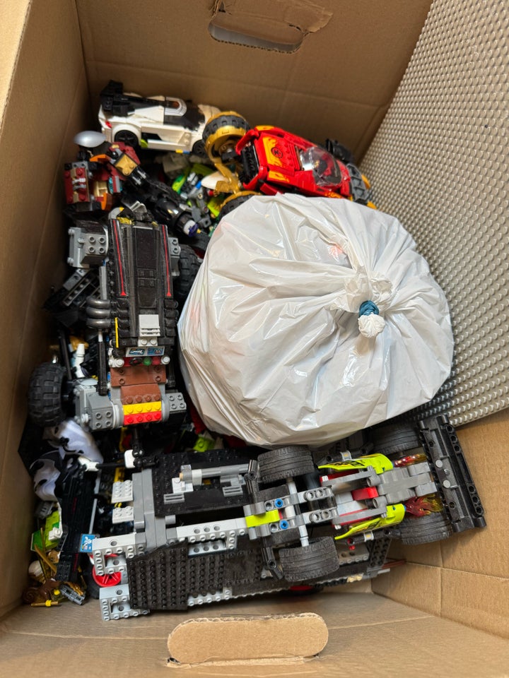 40 kg lego med kataloger