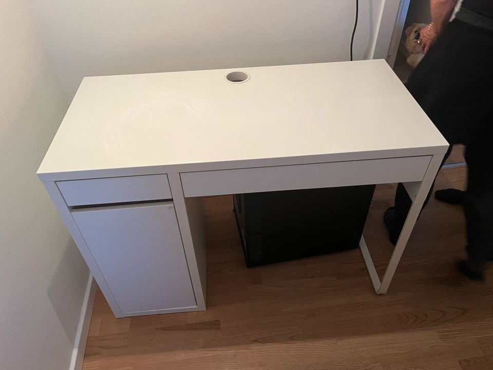 Skrivebord, Ikea , b: 105 d: 50 h: 75