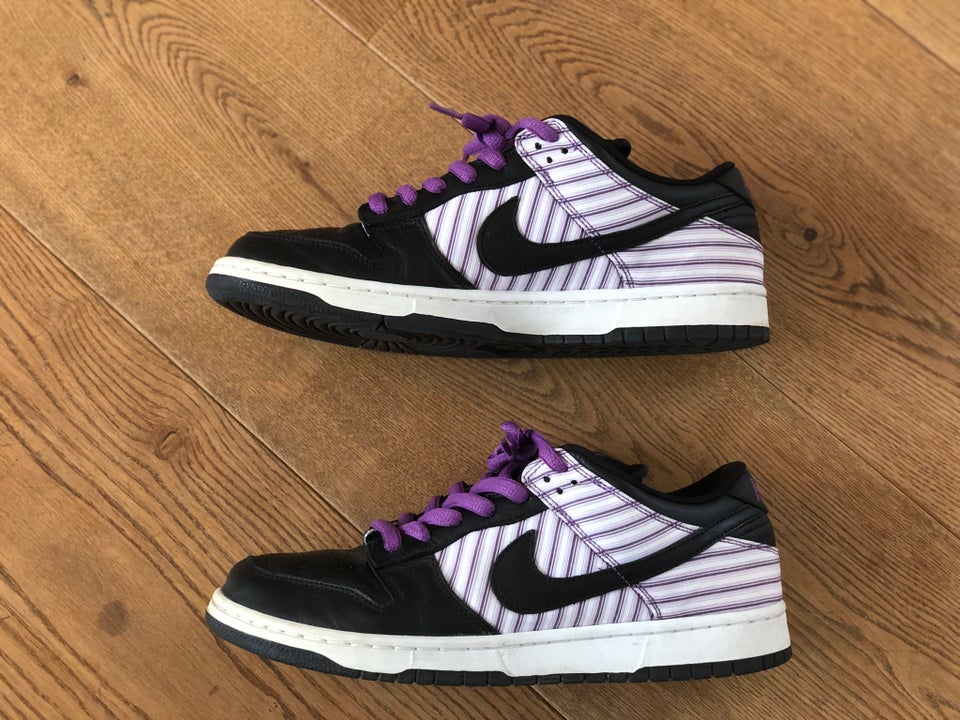 Sneakers, Nike SB Dunk Low Purple