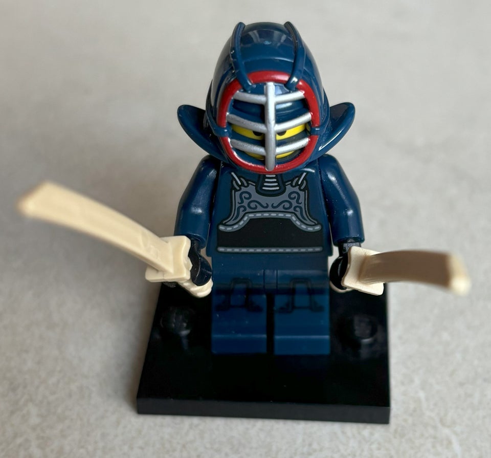 Lego Minifigures Series 15 Kendo