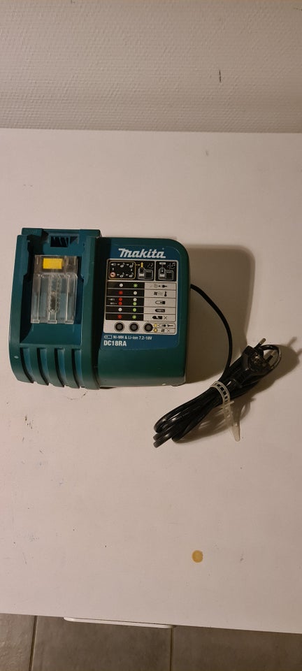 Oplader, Makita