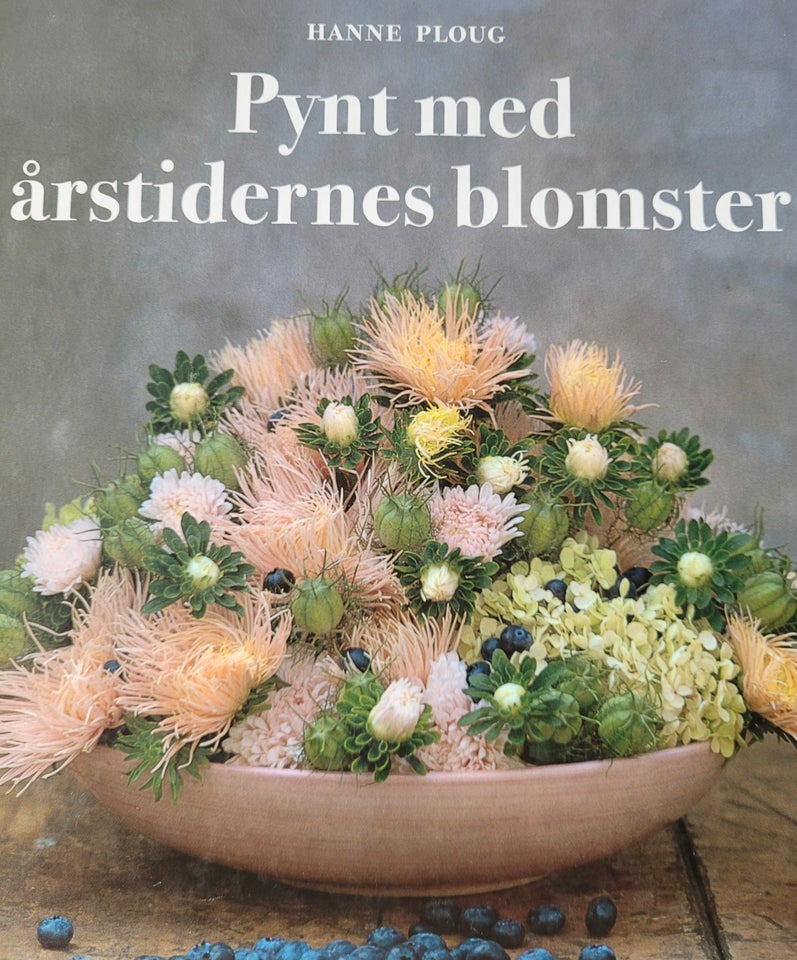 Pynt til jul, Hanne Ploug, genre: