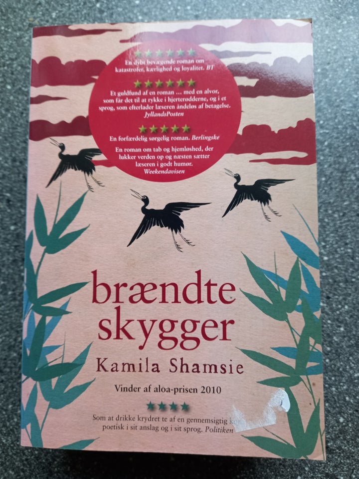 Brændte skygger, Kamilla Shamsie,