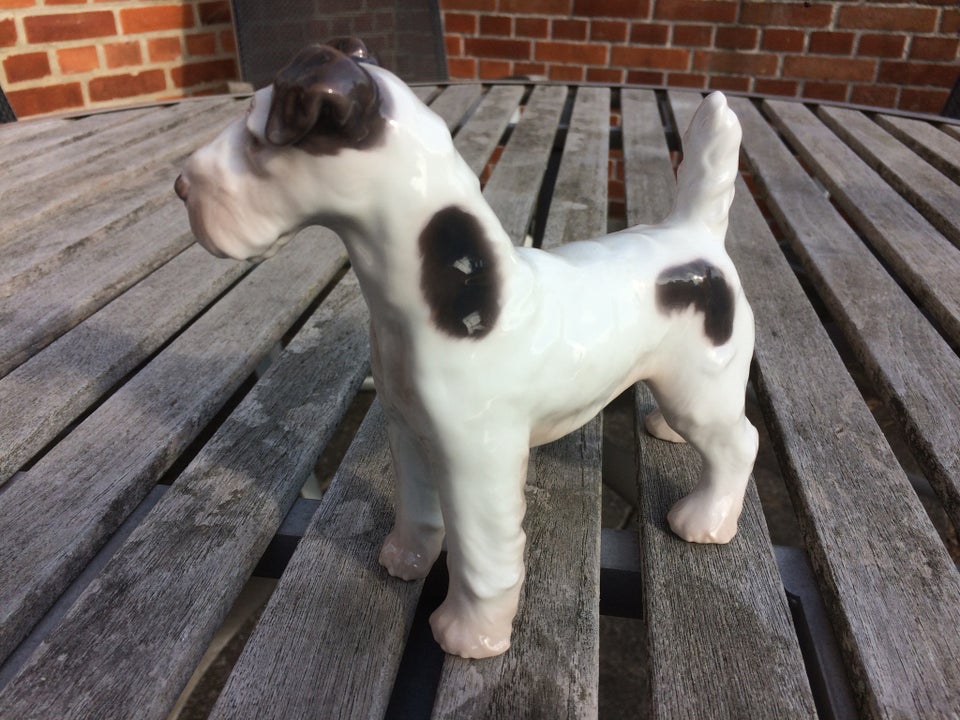 Porcelæn Figur Terrier Bing og