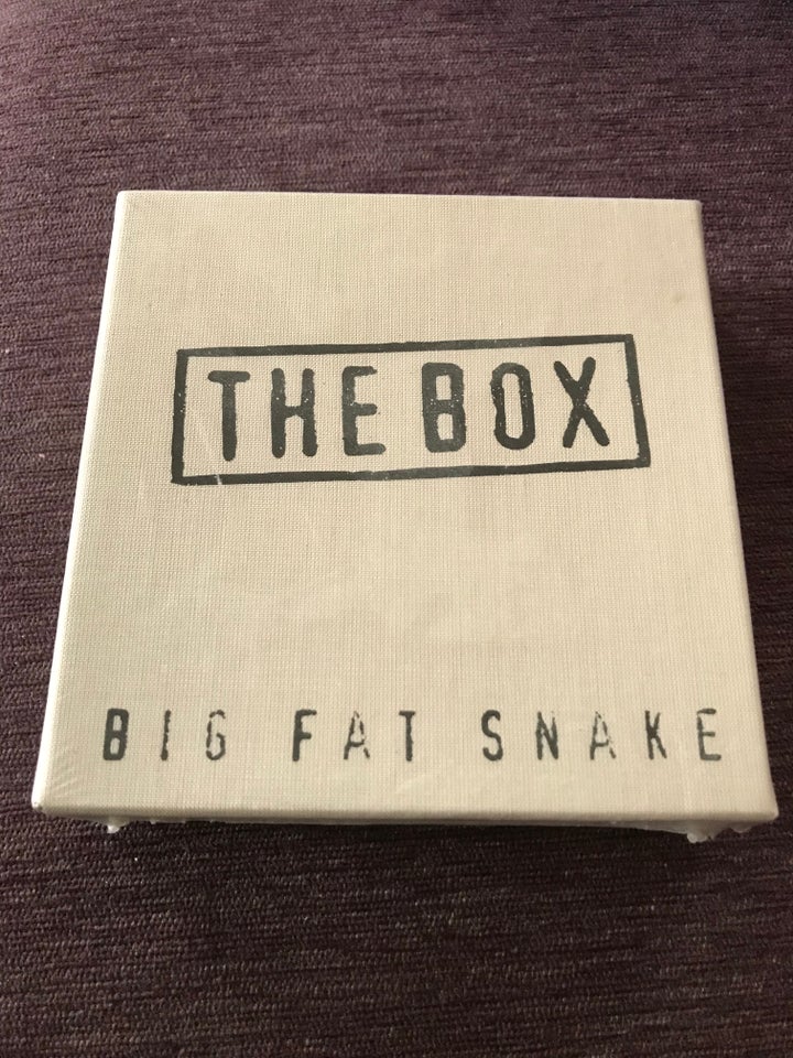 Big Fat Snake: THE Box, rock