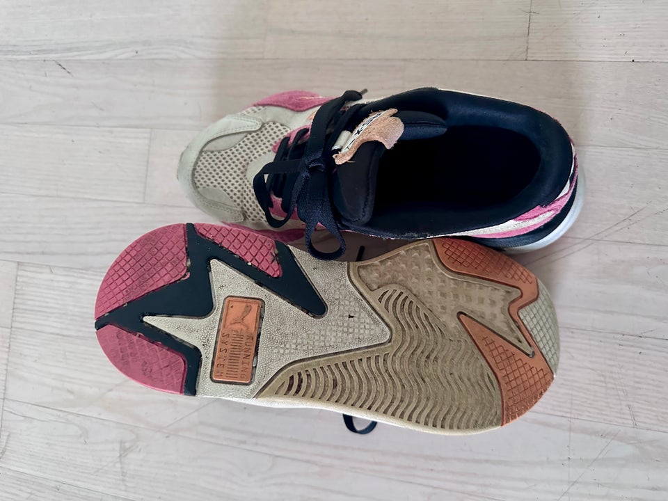 Sneakers, str. 38, Puma