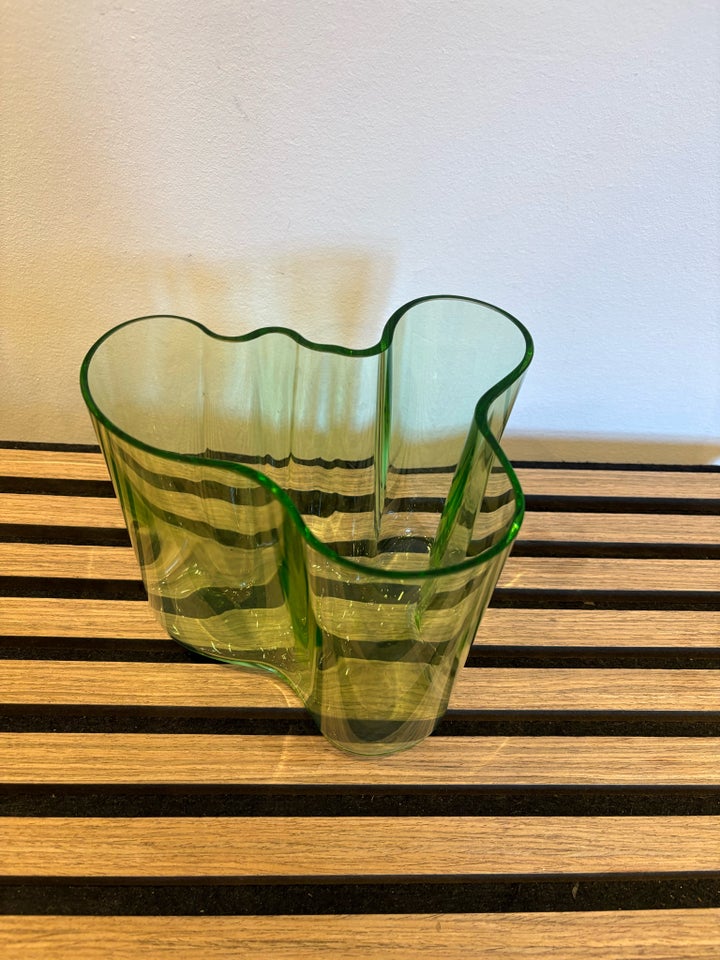 Vase, Iittala vase, Alvar Alto