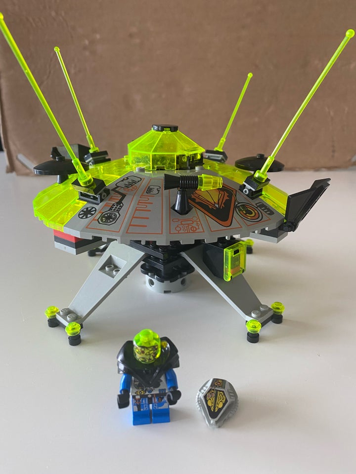 Lego Space, 6900