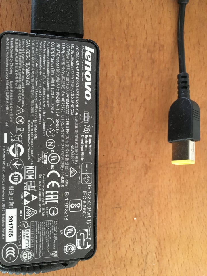 Oplader, Lenovo strømforsyning