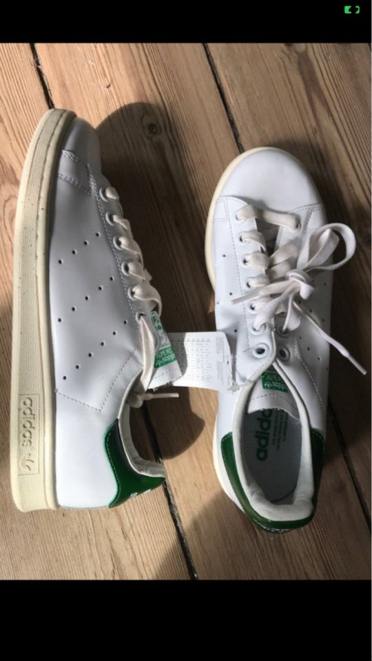 Sneakers, Adidas Stan Smith, str.