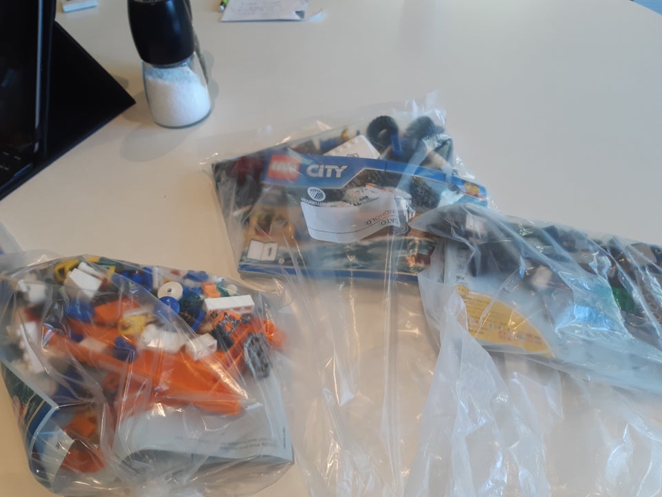 Lego City 60165