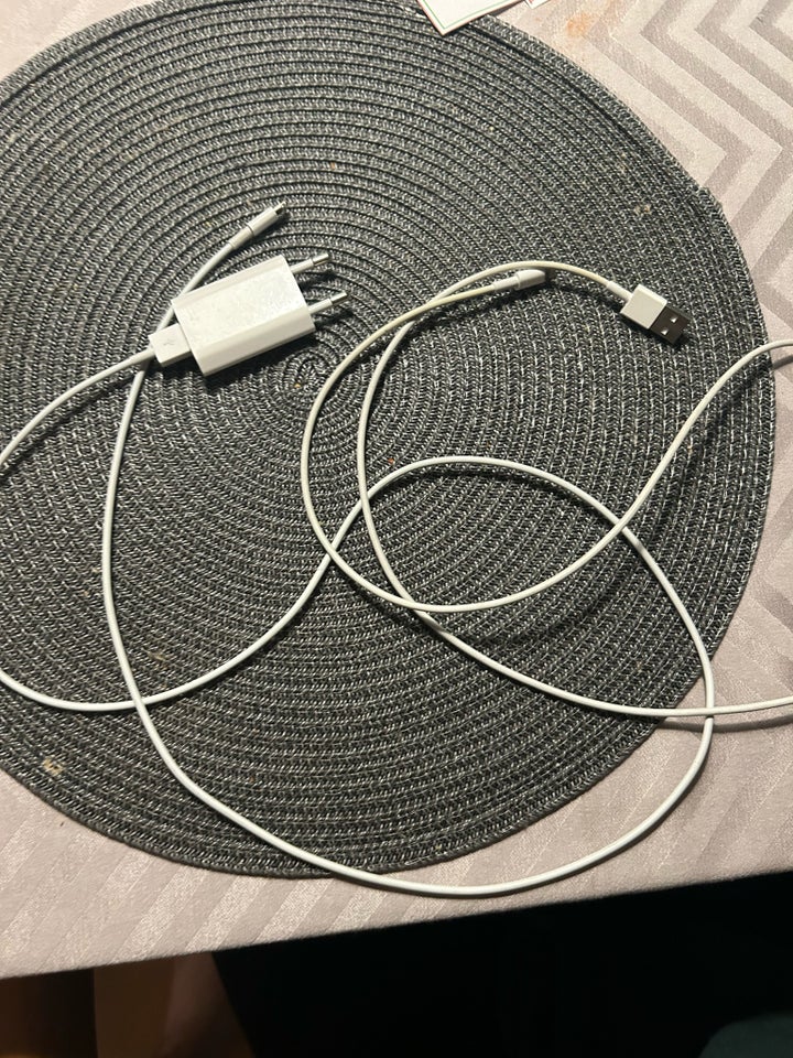 Adapter, t. iPhone, God