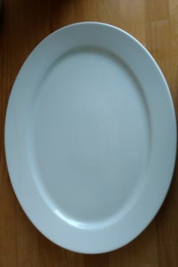 Porcelæn Oval serveringsfad i