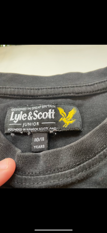 T-shirt, T shirt, Lyle and Scott