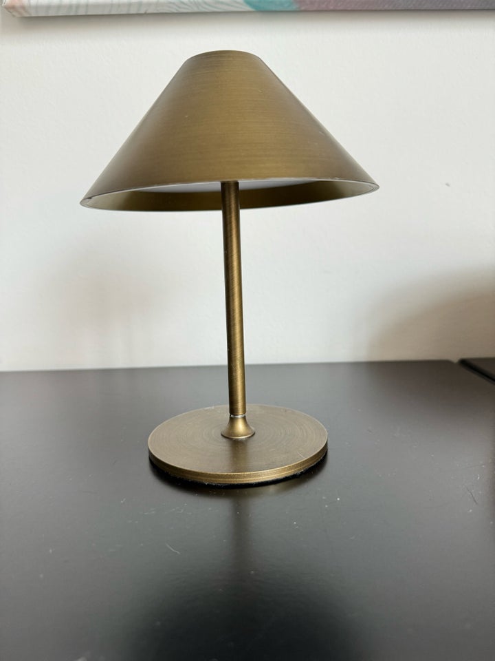 Anden bordlampe, Halo