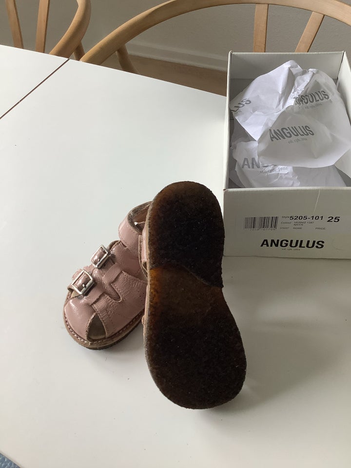 Sandaler str 25 Angulus