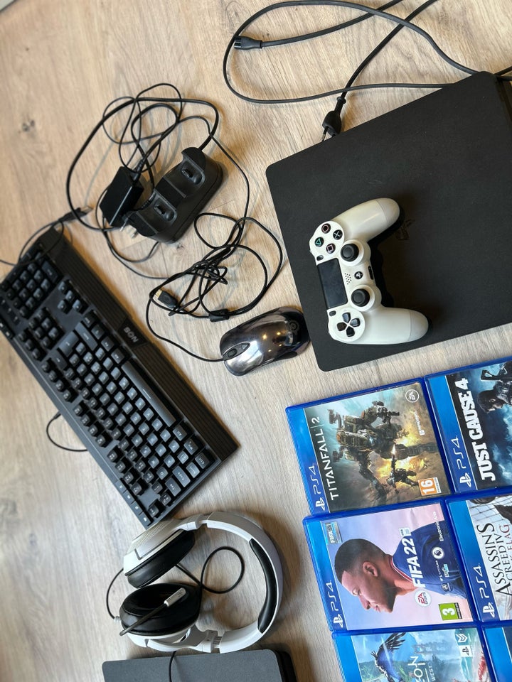 Playstation 4, Slim 500gb / 1000 gå,