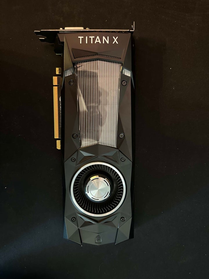 TITAN X Pascal NVIDIA , 12 GB RAM,