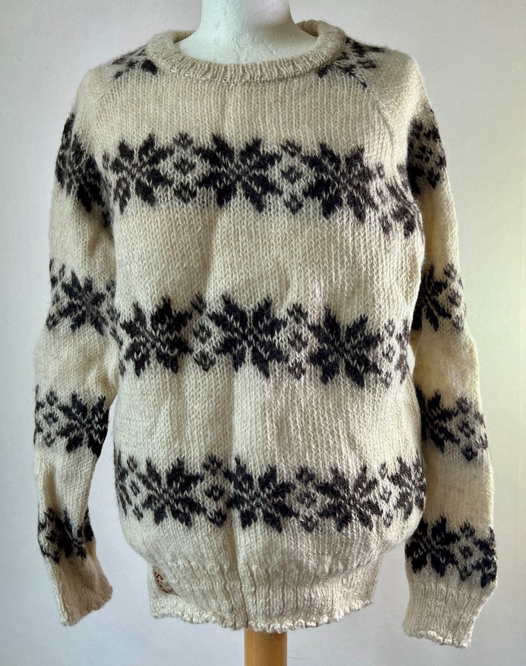 Sweater Sirri of Faroe Islands