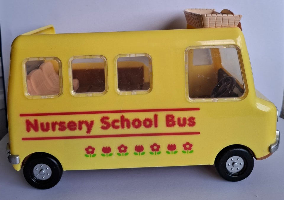 Sylvanian, Nursery school bus,