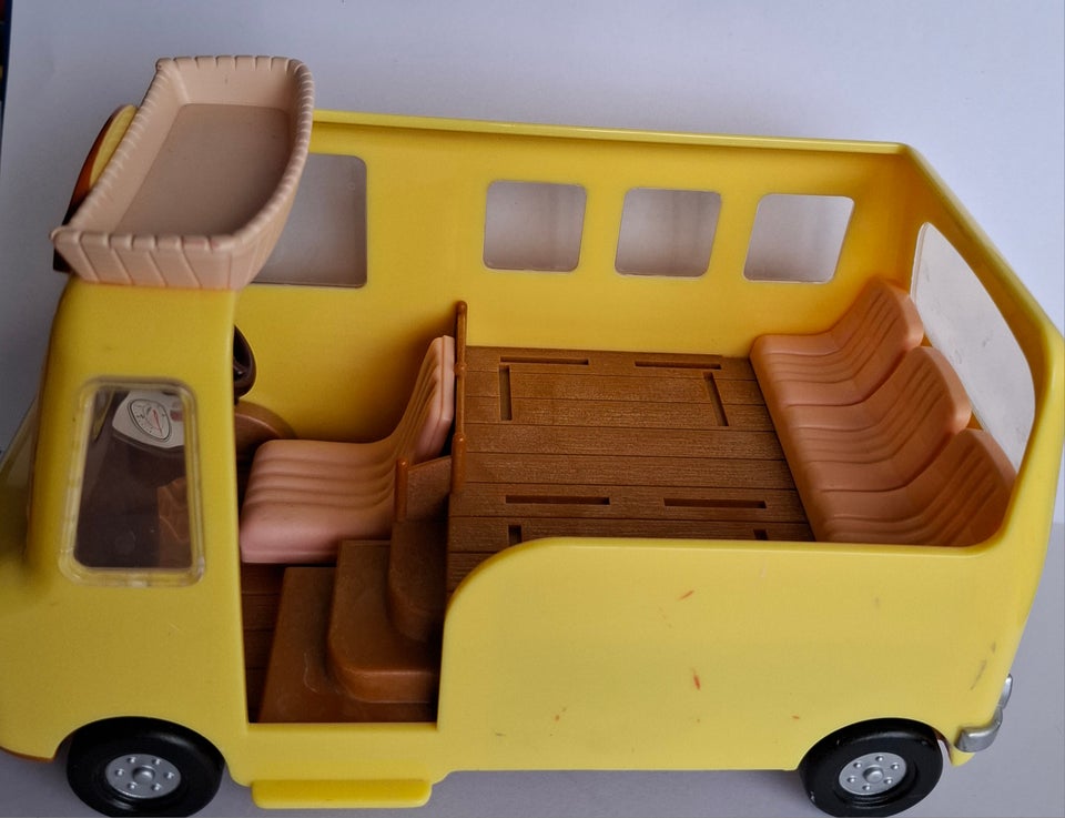 Sylvanian, Nursery school bus,