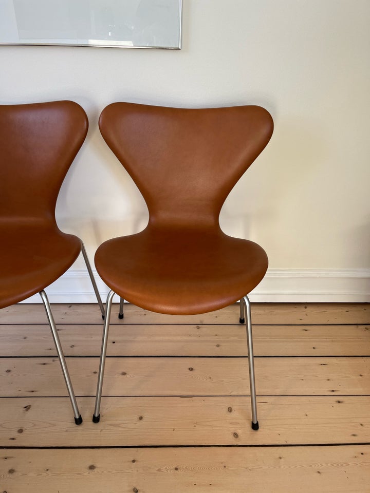 Arne Jacobsen, 7’er stole, Arne