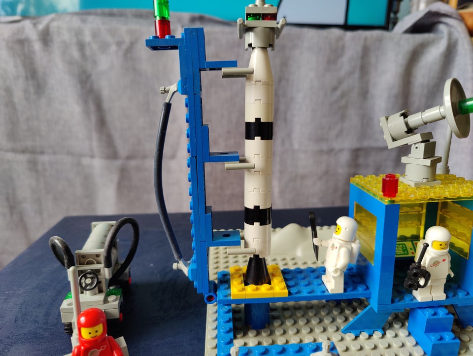 Lego Space 920-2 Alpha-1 Rocket