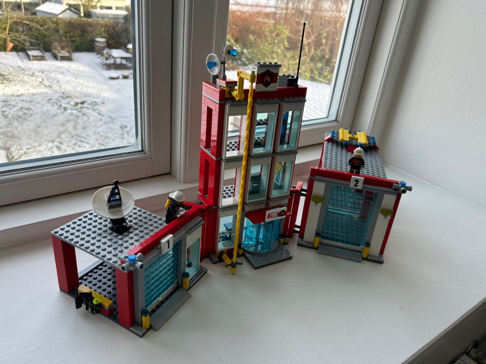 Lego City, Lego 60110 brandstation