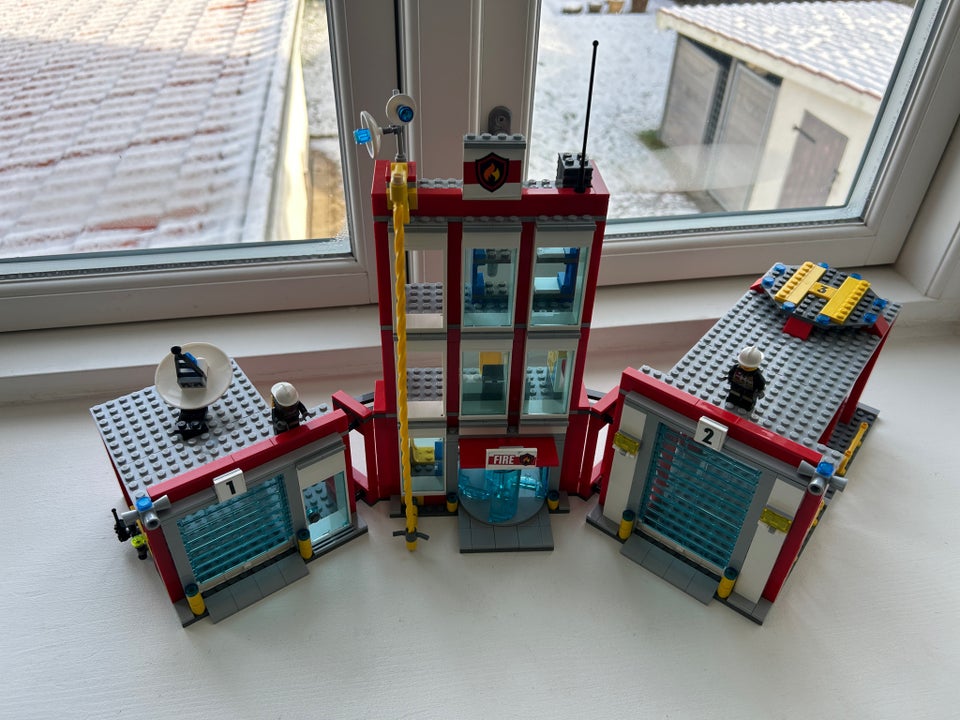 Lego City, Lego 60110 brandstation