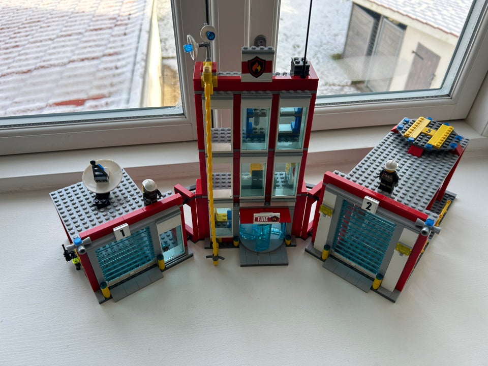 Lego City, Lego 60110 brandstation