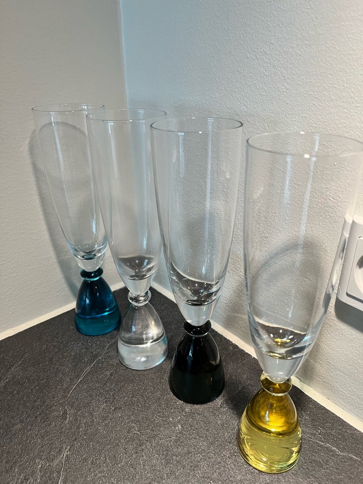 Glas 4 champagneglas Pernille