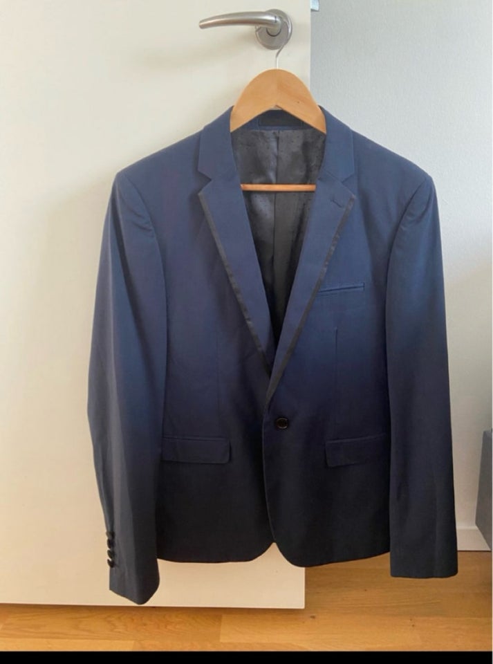 Blazer, str. 32, Daniel De Prato