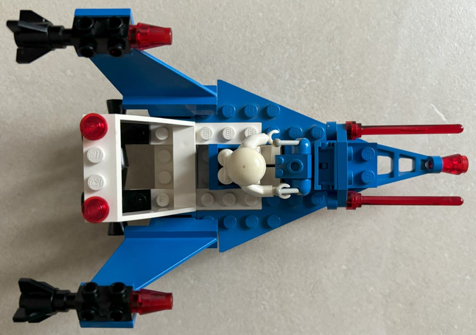 Lego Space, 6845 Cosmic Charger