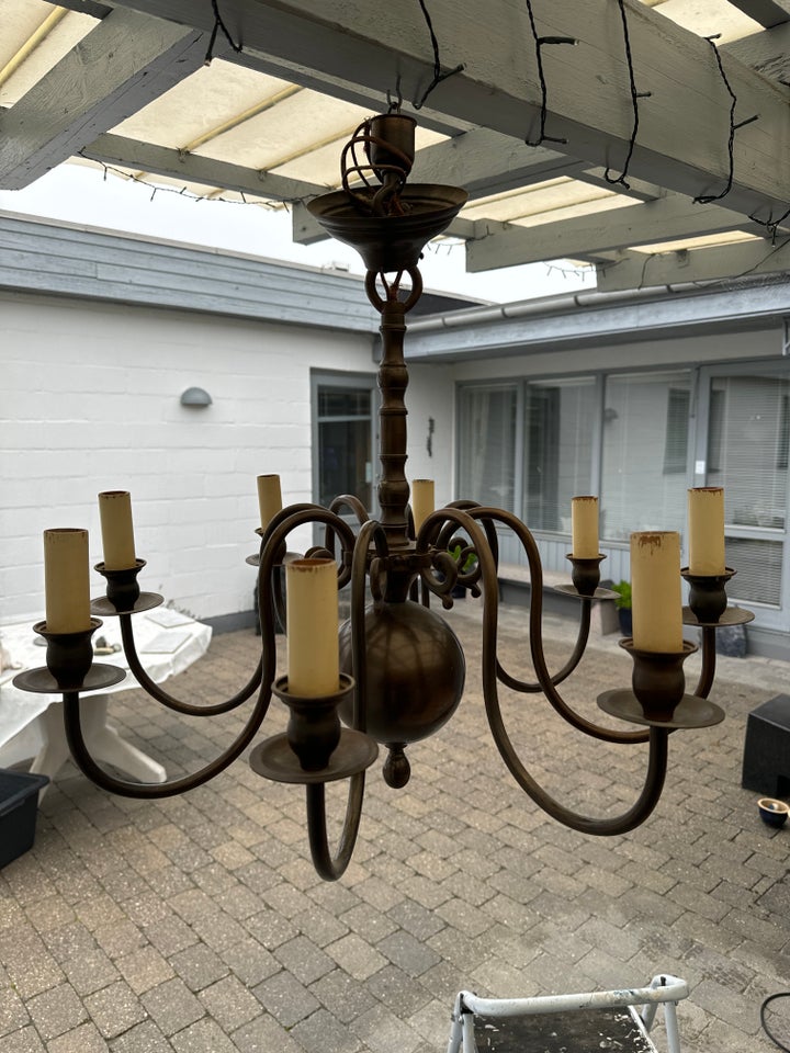 8 armet loftslampe