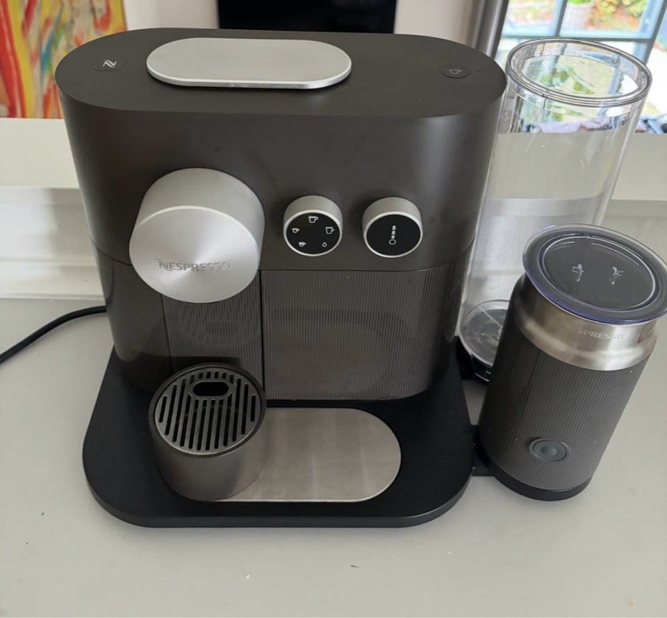 Nespresso Expert kaffemaskine,