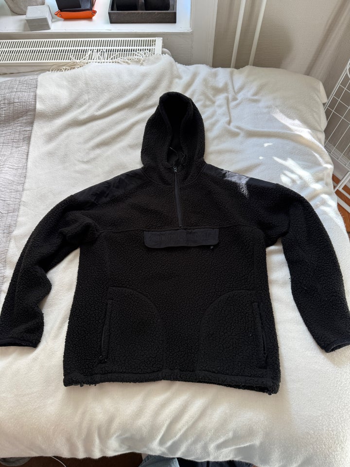 Andet, Supreme, str. XL