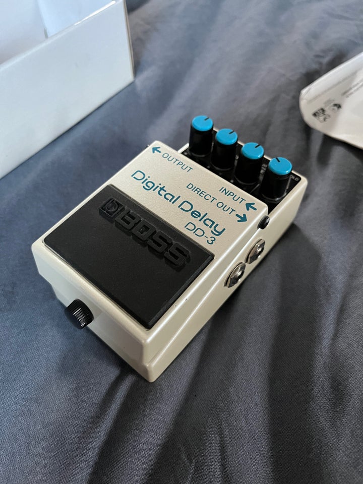 Guitar pedal, Boss Digital delay