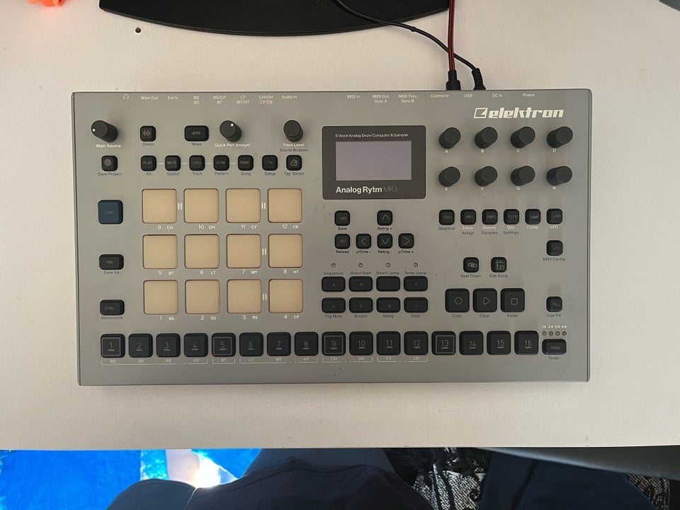 Synthesizer, Elektron analog rytm