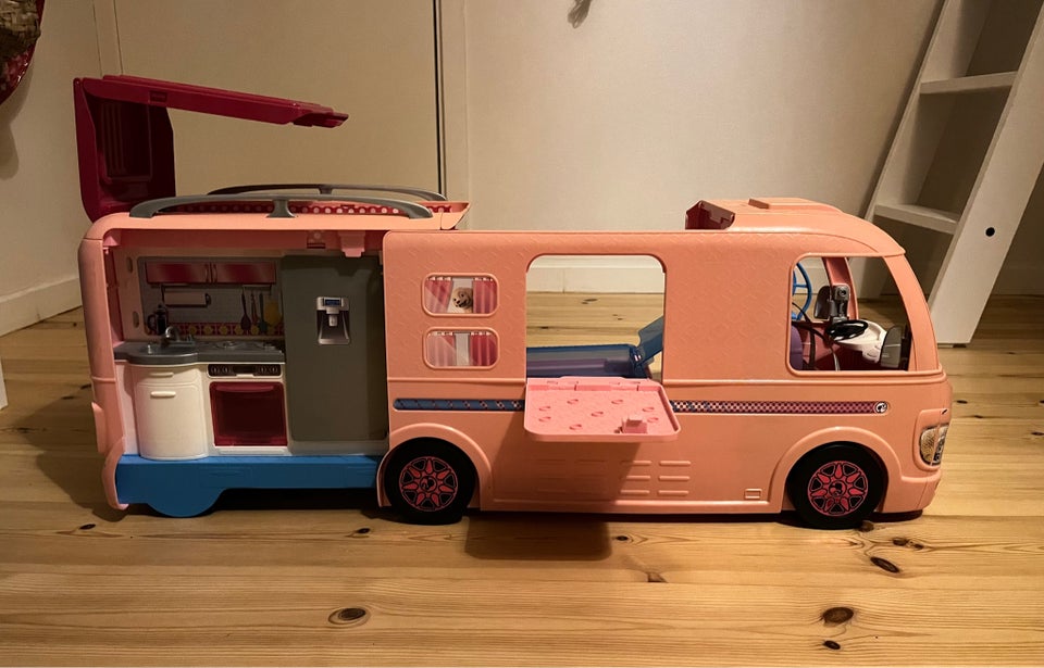 Barbie, Autocamper