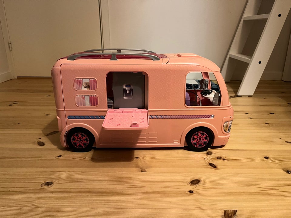 Barbie, Autocamper